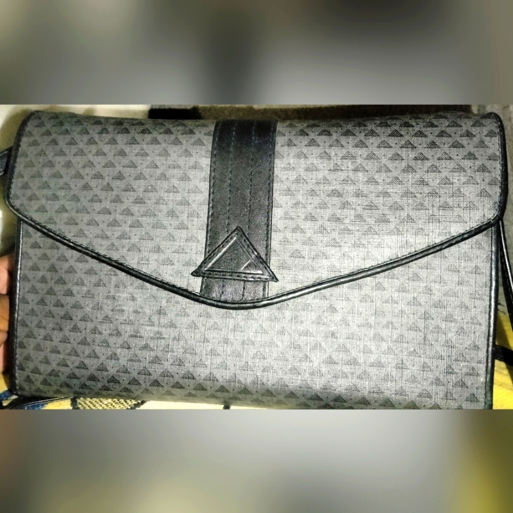 Liz Claiborne vintage crossbody